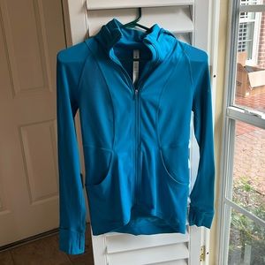 Lululemon jacket size 6